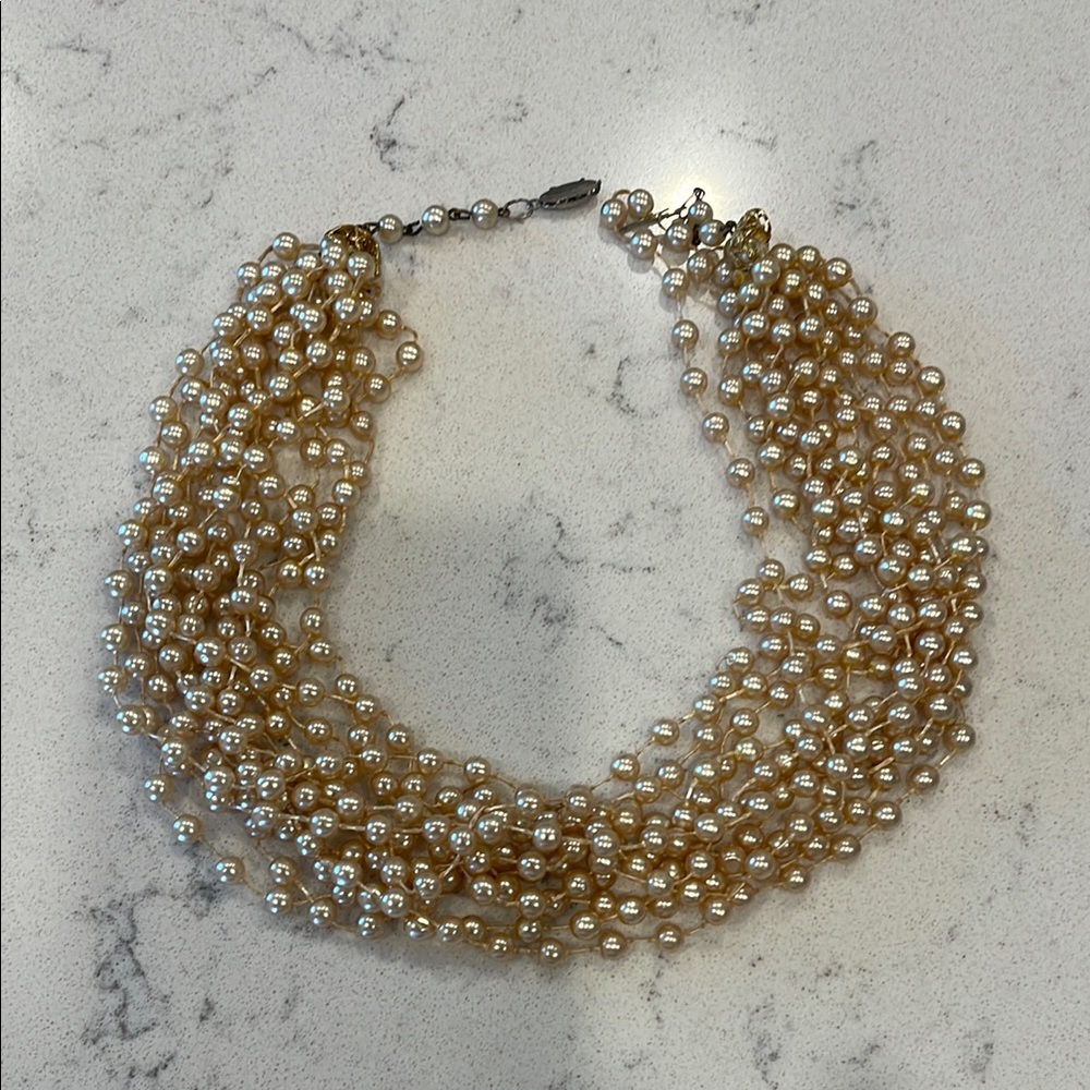Pearl choker